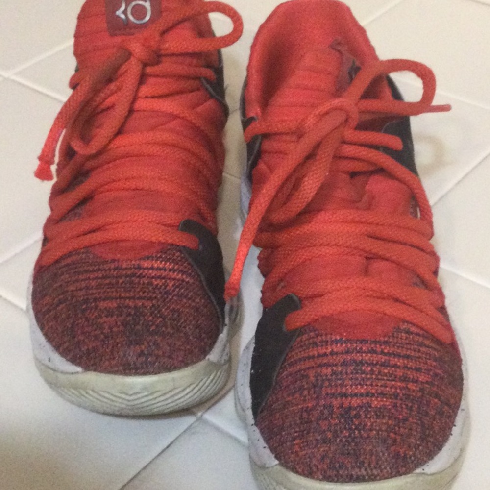 Nike KD 10 “University Red” Kevin Durant 4.5Y